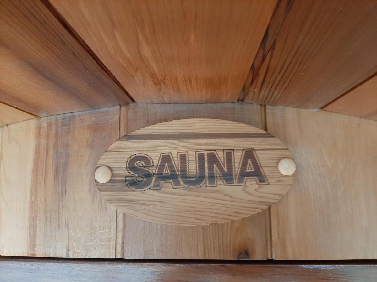 Apartmani Zuti Leptir Vrdnik Buitenkant foto