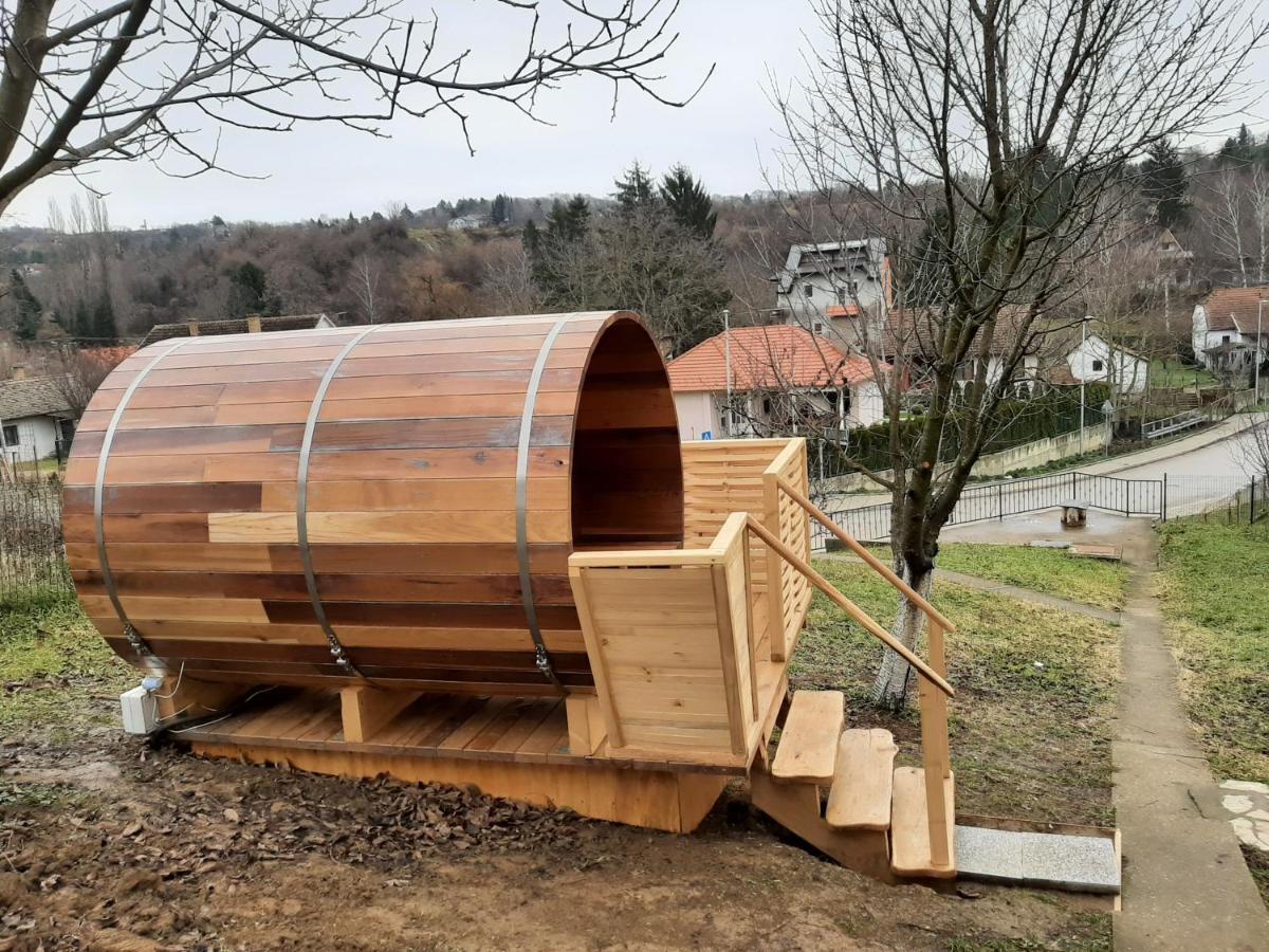 Apartmani Zuti Leptir Vrdnik Buitenkant foto