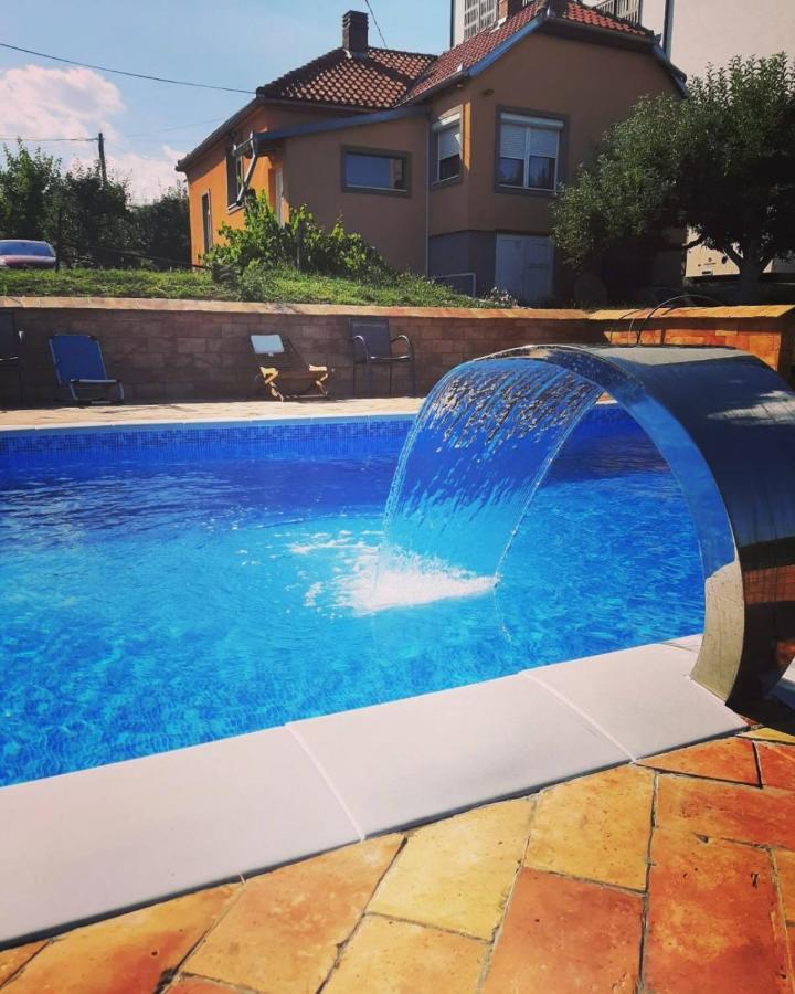 Apartmani Zuti Leptir Vrdnik Buitenkant foto