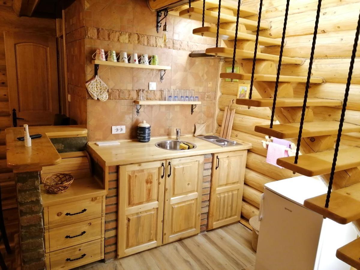 Apartmani Zuti Leptir Vrdnik Buitenkant foto