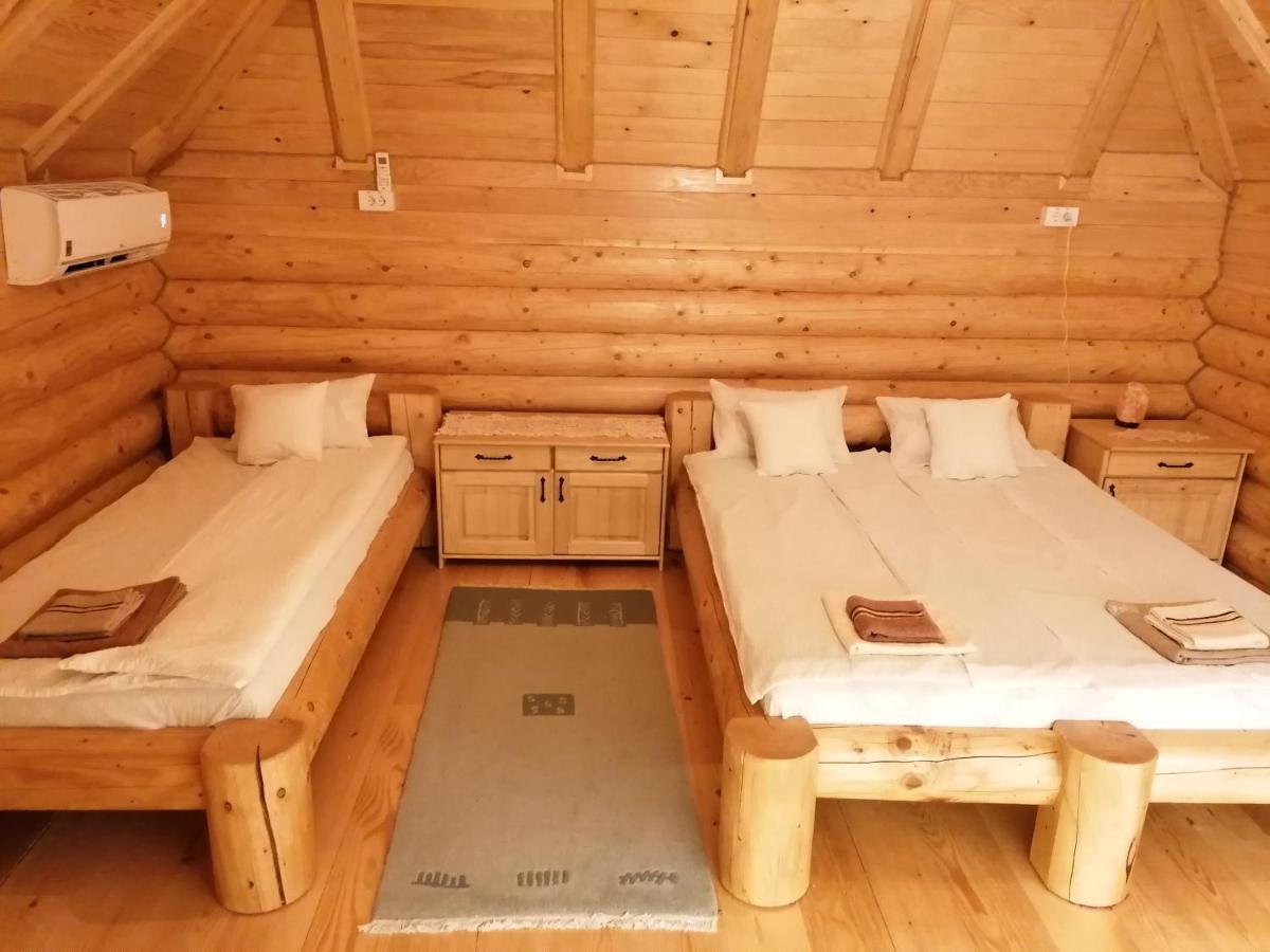 Apartmani Zuti Leptir Vrdnik Buitenkant foto