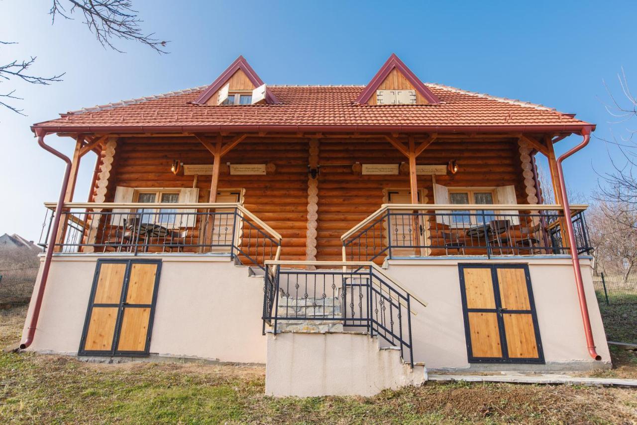 Apartmani Zuti Leptir Vrdnik Buitenkant foto