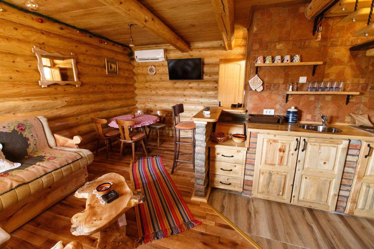 Apartmani Zuti Leptir Vrdnik Buitenkant foto